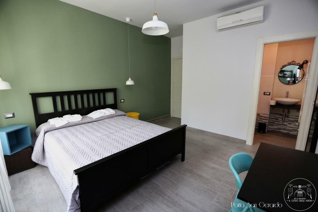 Il Covo Degli Arditi B&B Potenza Luaran gambar